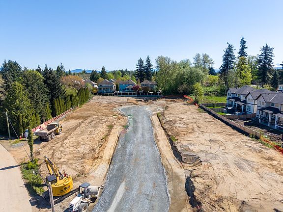 5th image of 2736 Station Rd