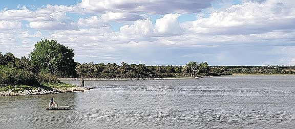 white mountain lake 