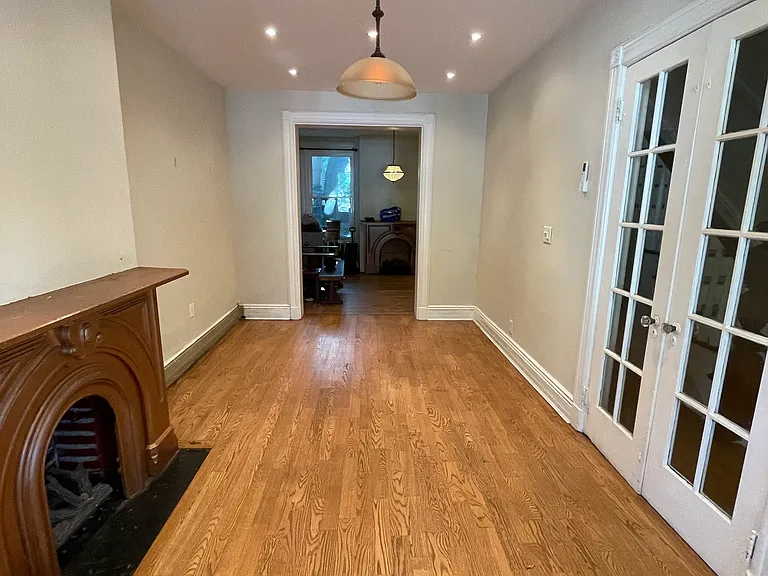 1281 Union Ave — Photo 19