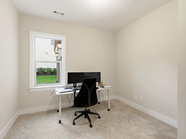 790 Fontwell Ln — Photo 12