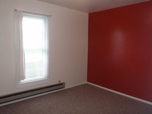 4th image of 424 Madison St #1/2