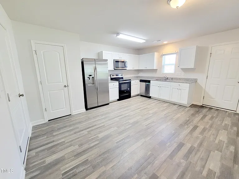 1315 Winter Sweet Ct — Photo 15