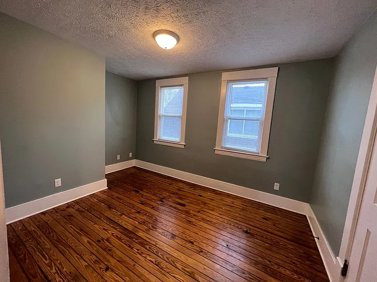 1040 Powers Ave NW — Photo 18