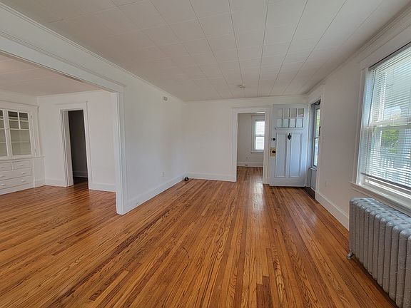 3rd image of 24-26 Holyoke St #24