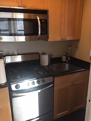 Rented by Real Estate Investors Group LLC | media 10