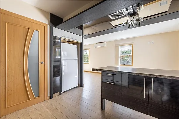 Sold by Remax Edge | media 61