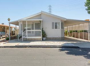 146 Love Ln, Bakersfield, CA 93308