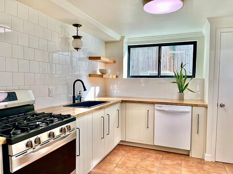 3811 Wilson St — Photo 15