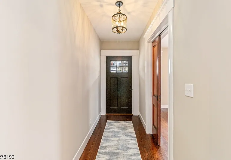 25 1/2 King St #25.5 — Photo 4