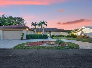 4909 N Travelers Palm Ln, Fort Lauderdale, FL 33319