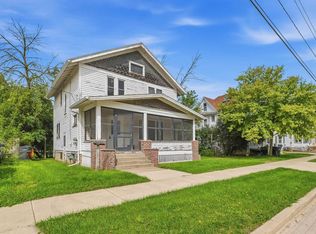 910 S Spring St, Beaver Dam, WI 53916