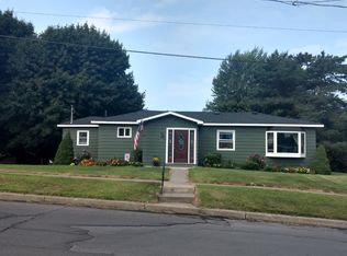 2 Hawley St, Oswego, NY 13126