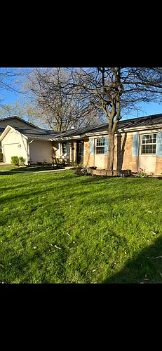 517 N Rohlwing Rd Photo 1