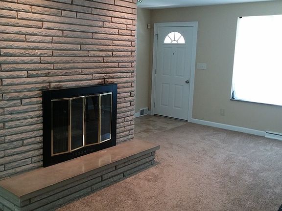 Living room with Fireplace
