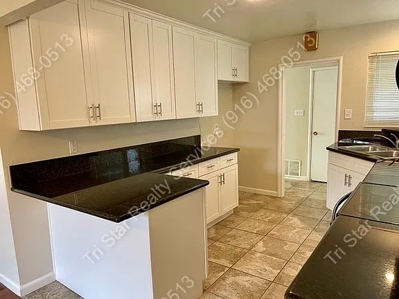 3 bed, 1519 sqft, $2,700 — Photo 2