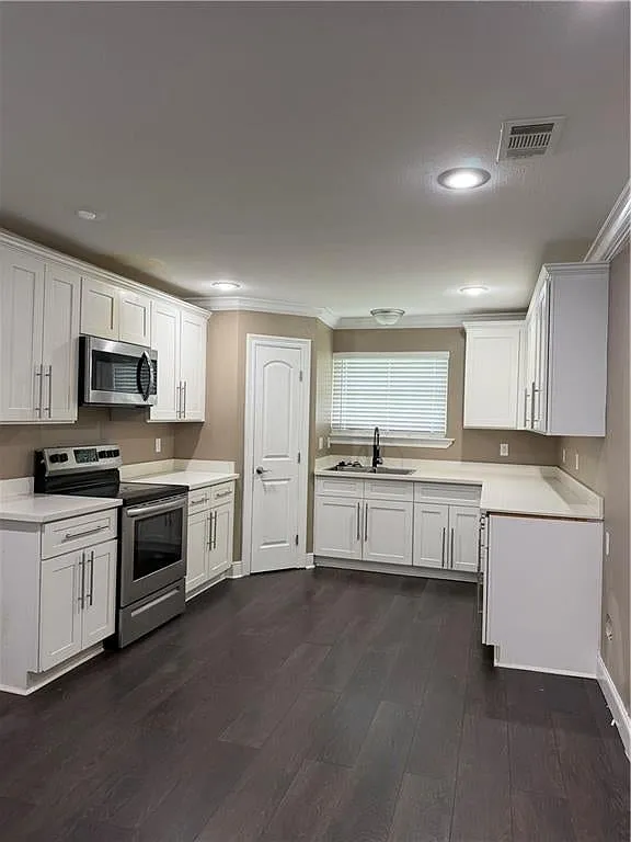 3 bed, 2.5 bath, 2186 sqft, $1,750 — Photo 3