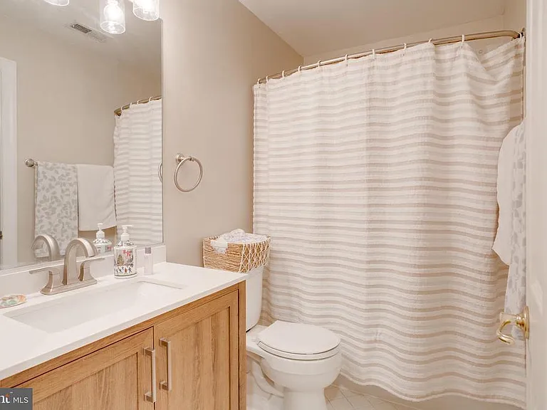 8320 Dockray Ct — Photo 26