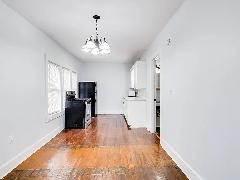 406 Voorhies St #B — Photo 8