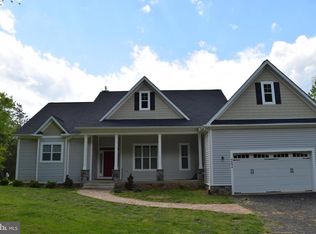 6604 Grays Mill Rd, Warrenton, VA 20187
