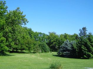 1st St N, Winthrop, IA 50682