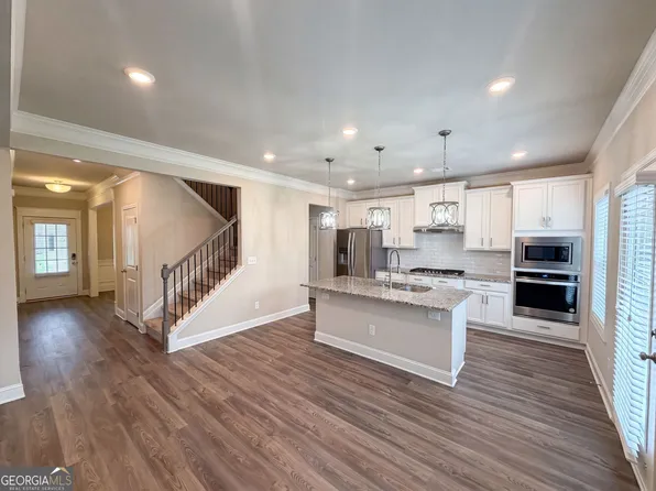 158 Mitchem Creek Dr, Loganville, GA 30052