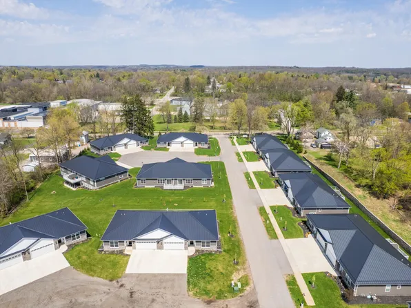 245 Auseon Ct, Hillsdale, MI 49242