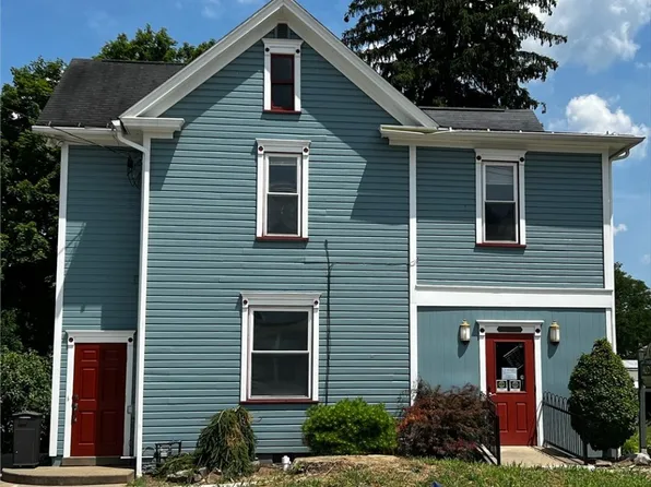 1009-1011 Water St, Indiana, PA 15701