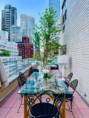 Rented by Oxford Property Group | media 75