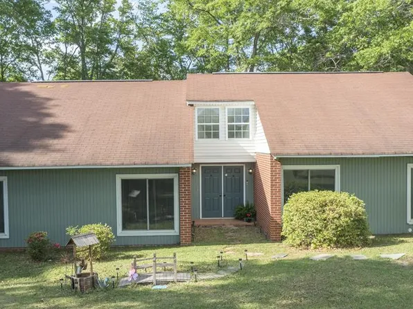 108 Perry St, Manchester, GA 31816