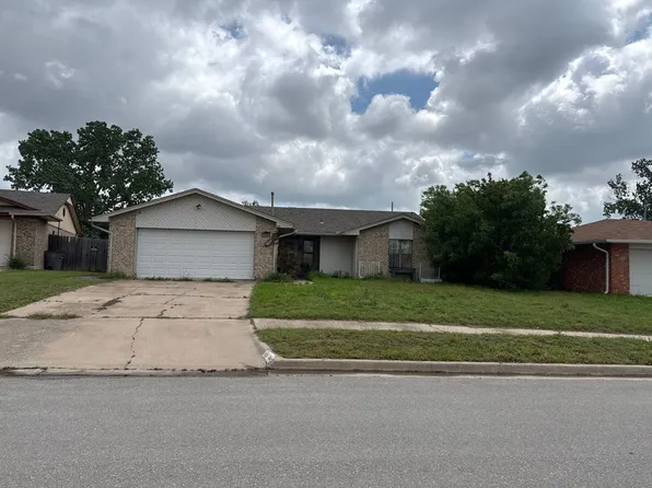 2607 NW Cedric Cir, Lawton, OK 73505