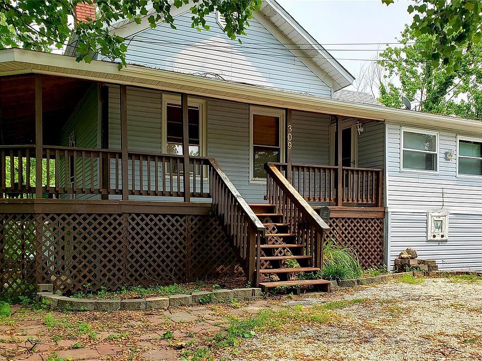 1st image of 309 Pleasant St