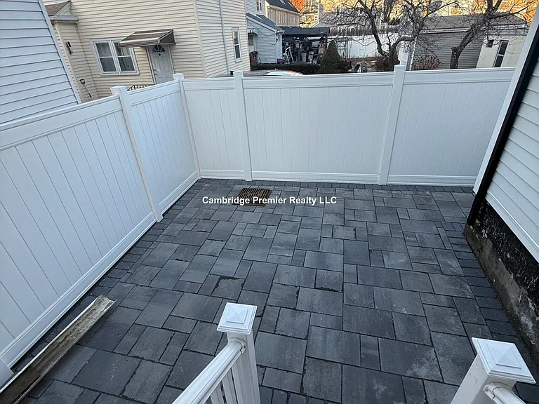 8 Brentwood St #1 — Photo 8