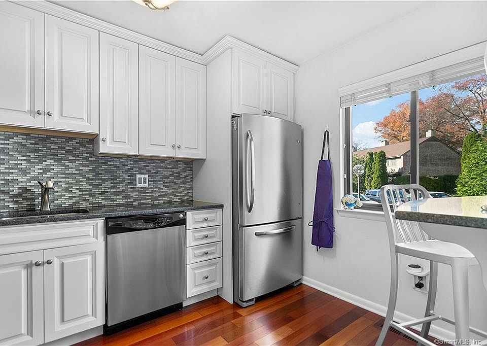 Chesterfield Condominiums 2289 Bedford St Stamford, CT Zillow