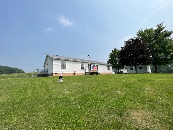 5130 Senlac Rd SE, Amsterdam, OH 43903