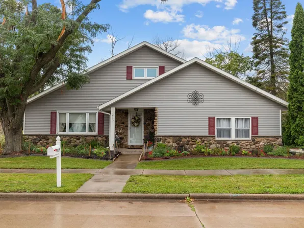 2115 N Birchwood Ave, Appleton, WI 54914