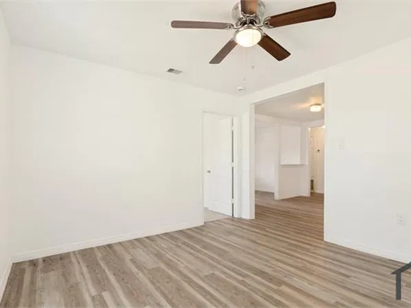 1510 NW 19th St, San Antonio, TX 78207