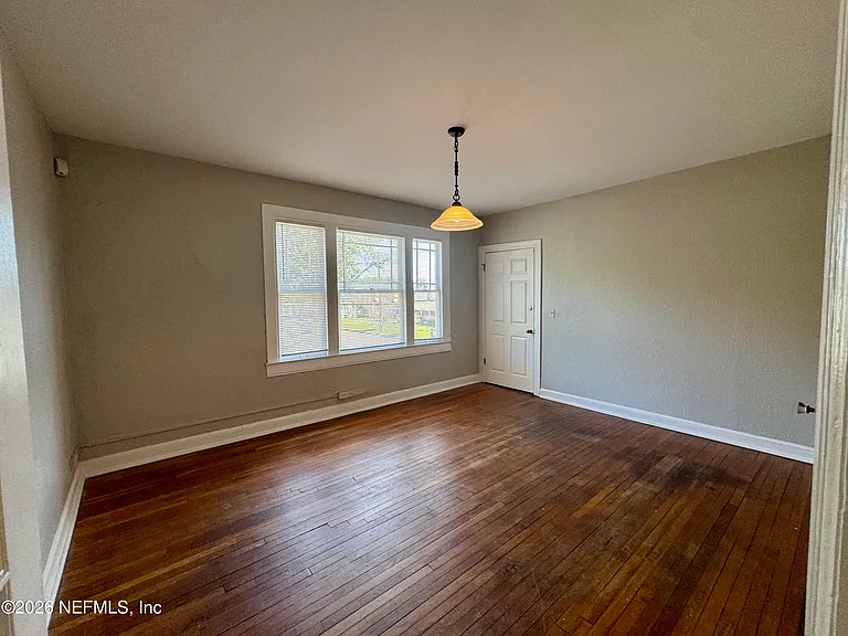 2504 Park St #5 — Photo 3