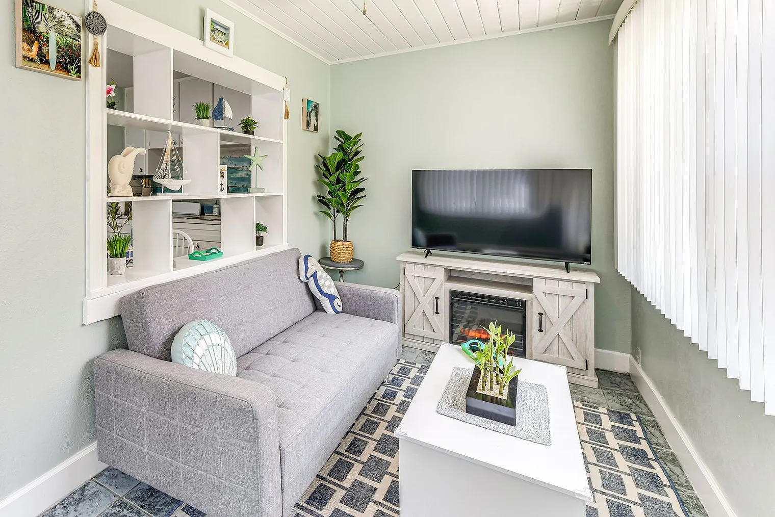 1 bed, 1.0 bath, 495 sqft, $2,322 — Photo 4