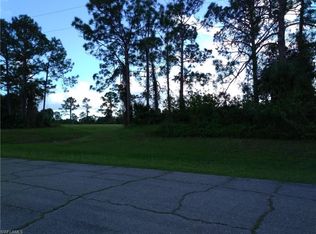 5021 W Hummingbird Dr, Labelle, FL 33935