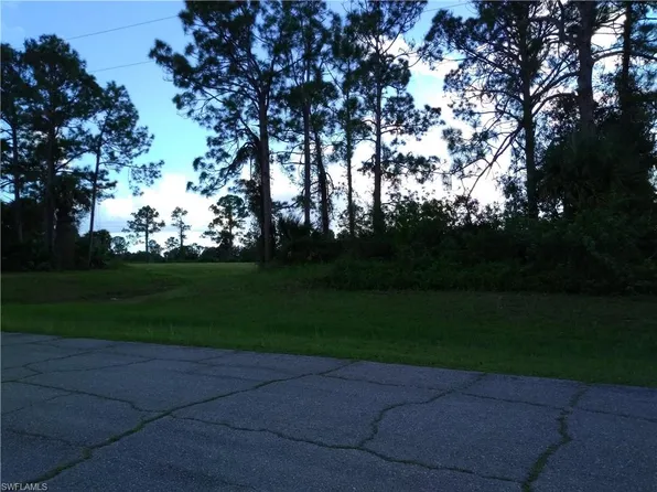 5021 W Hummingbird Dr, Labelle, FL 33935