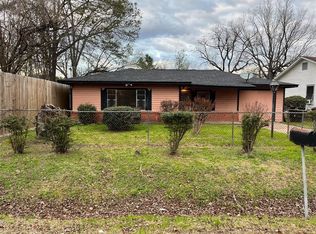 942 Grenshaw St, Houston, TX 77088