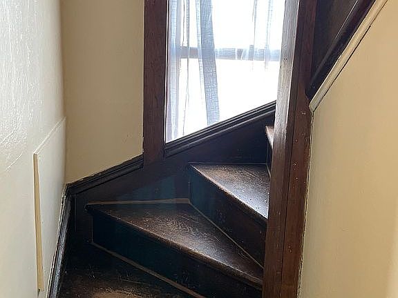 17th image of this home