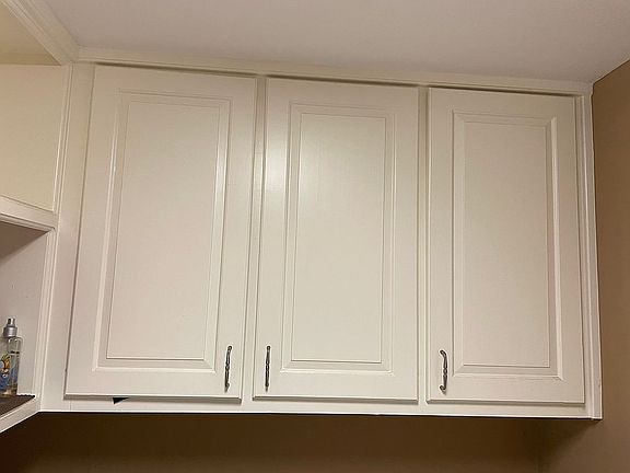 Laundry room storage