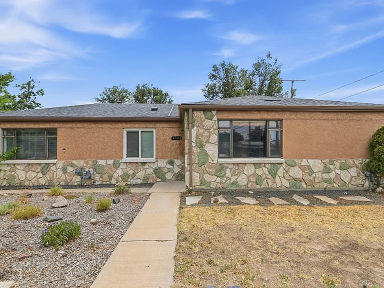 3259 N Adams St — Photo 22