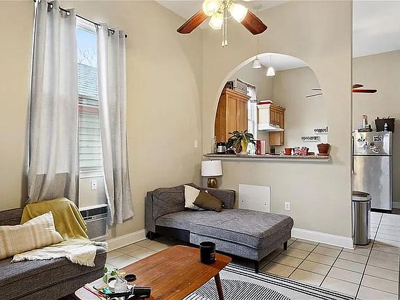 4th image of 425 S Gayoso St