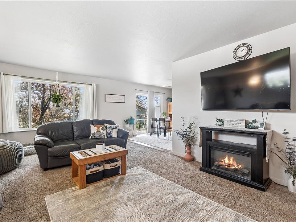 1st image of 311 Kelly Rd APT A3