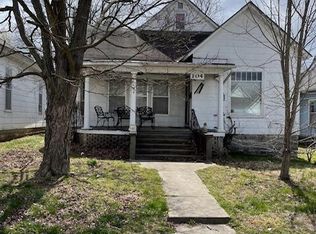 104 W Pleasant St, Aurora, MO 65605