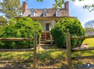 11826 Colonial Trl W, Spring Grove, VA 23881