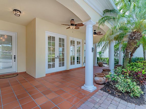 A Veranda Magazine ideal.