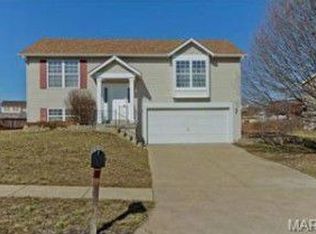 665 Ballantrae Dr, Wentzville, MO 63385